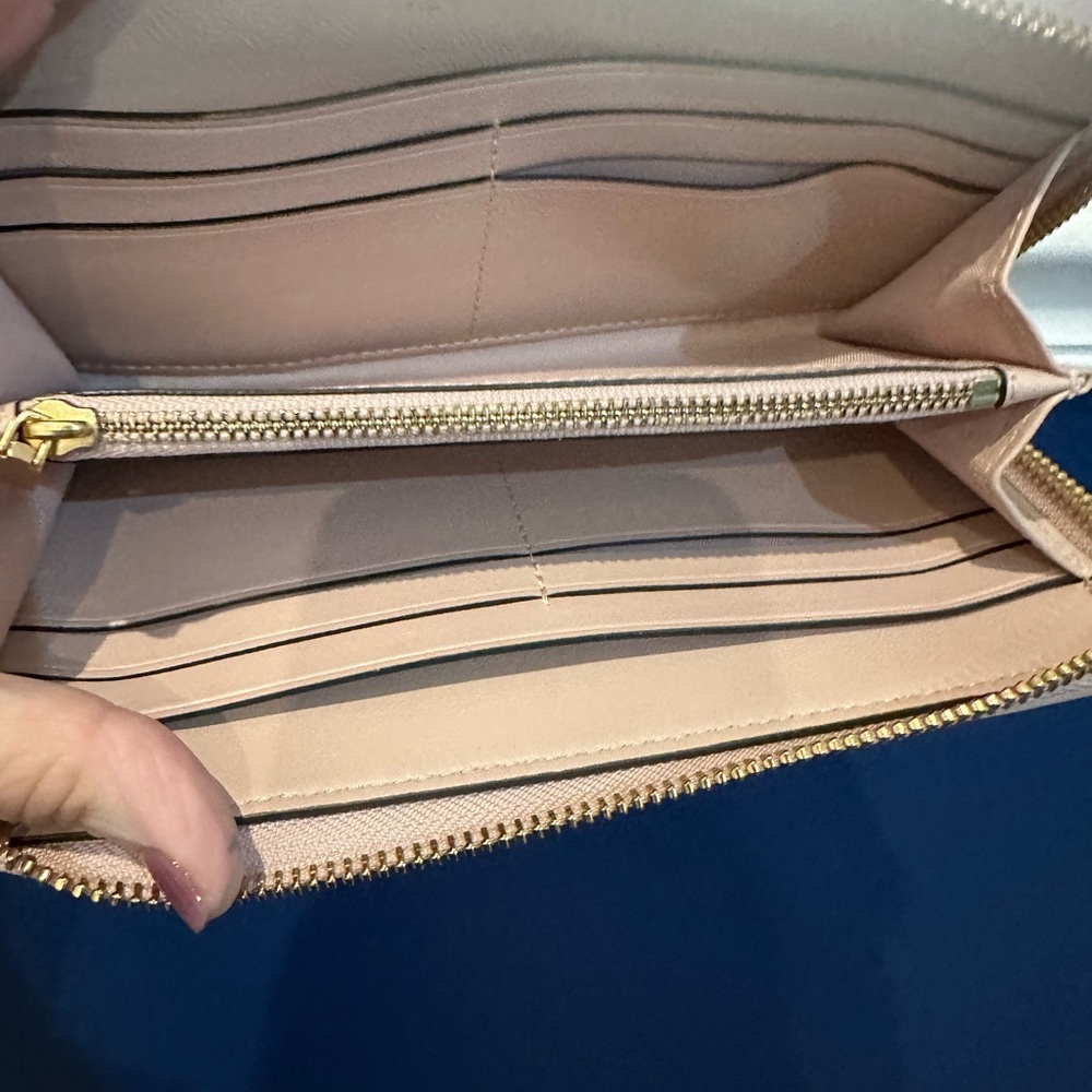 Tory Burch Set - Picture 11 of 14